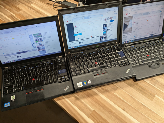 ThinkPad X61s, X200 and X220 running Linux Mint.