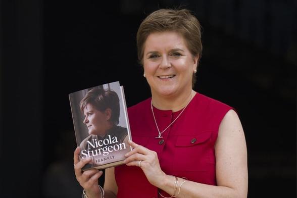 JK Rowling compares Nicola Sturgeon's memoir to Twilight