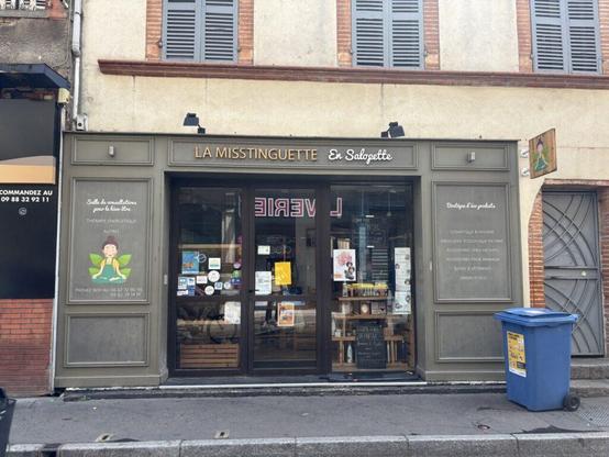 "la boutique marche très bien"