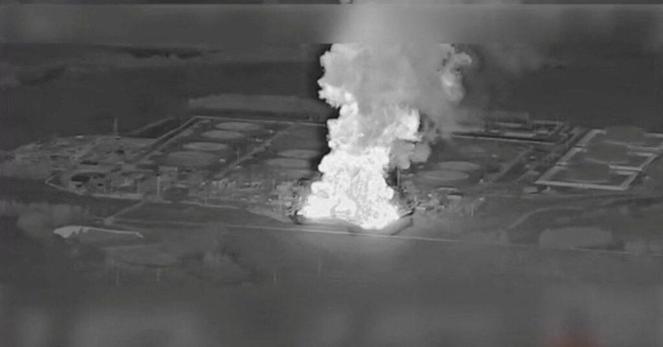 Ukrainian attack suspends Russian oil flows to Hungary, Slovakia