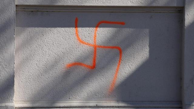Une croix gammée retrouvée, des profs insultés, un collège vandalisé : stupeur à Sainte-Foy-lès-Lyon
