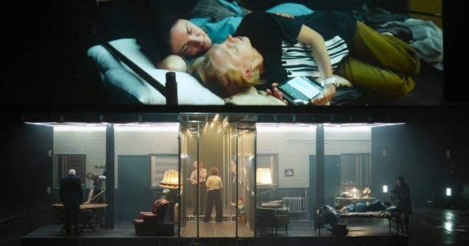 "Oracle"- Spektakuläres Theater über die dunkle Seite der Technik