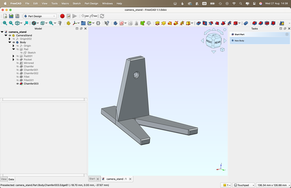 Screenshot of FreeCAD with the camera stand project