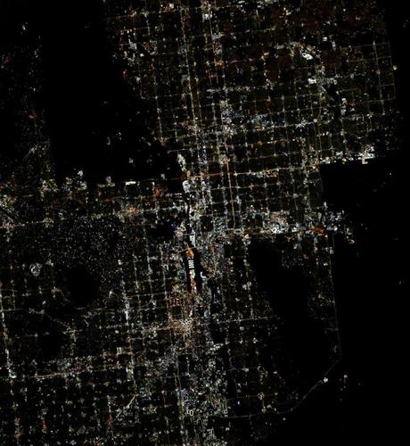 The grid city of Phoenix, Arizona photographed at night from the ISS. More details in comments!