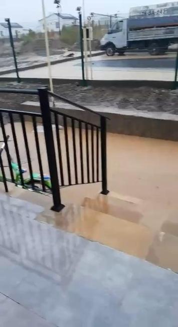 Khydyrly village in the Aghdam district. Even a light rain makes water seep under the house’s foundation. Or What Great Return to Karabakh’s Smart Villages looks like