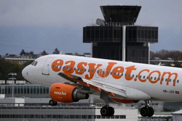 deux avions évitent une collision de justesse à Nice, un passager témoigne