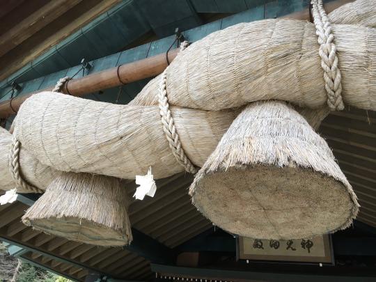 The huge shimenawa (sacred rope) at Izumo Shrine.