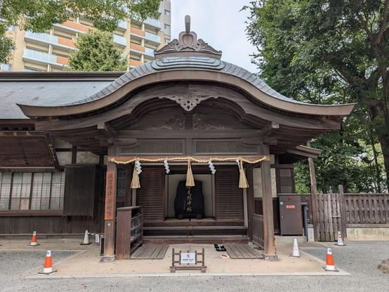 住吉神社の社務所の玄関。