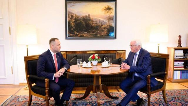 Deutschland und Polen: Steinmeier und Merz lehnen Polens Reparationsforderungen ab Deutschland und Polen: Steinmeier und Merz lehnen Polens Reparationsforderungen ab