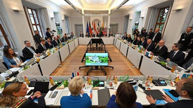 Treffen in Brüssel: Ost-Länder wollen Mitsprache bei Verteilung von EU-Geld