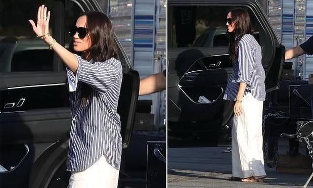 Meghan is seen on set for the first time filming new comedy movie Meghan is seen on set for the first time filming new comedy movie