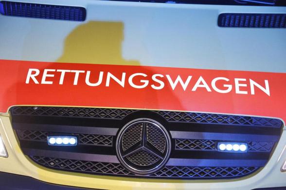 Radfahrerin (65) knallt in Chemnitz gegen Autotür Radfahrerin (65) knallt in Chemnitz gegen Autotür