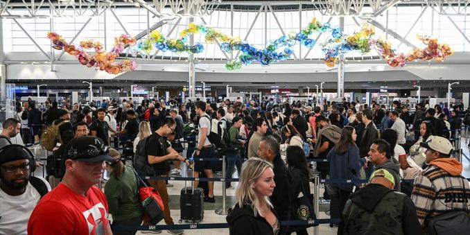 Live Updates: FAA Flight Cancellations Hit US Airports Amid Shutdown