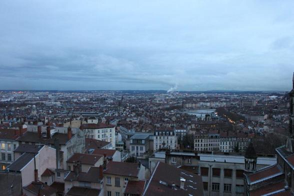 Un jeudi entre nuages et averses à Lyon, jusqu'à 17 degrés attendus
