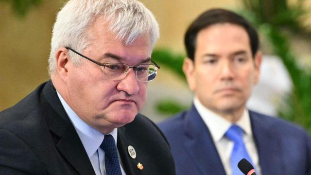 Ukraine's foreign minister presses G7 diplomats for support Ukraine's foreign minister presses G7 diplomats for support