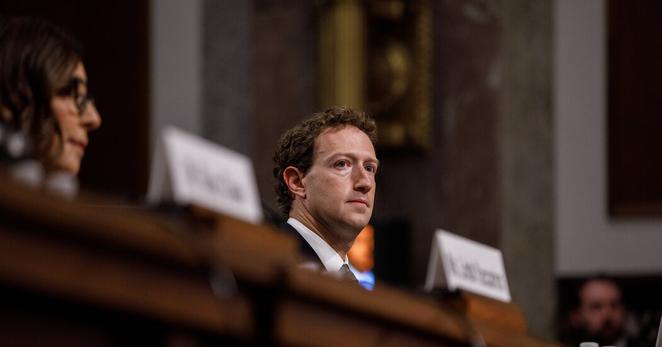 Mark Zuckerberg, Meta’s chief executive, is sparing no expense and is willing to upend his company to stay relevant in artificial intelligence. 